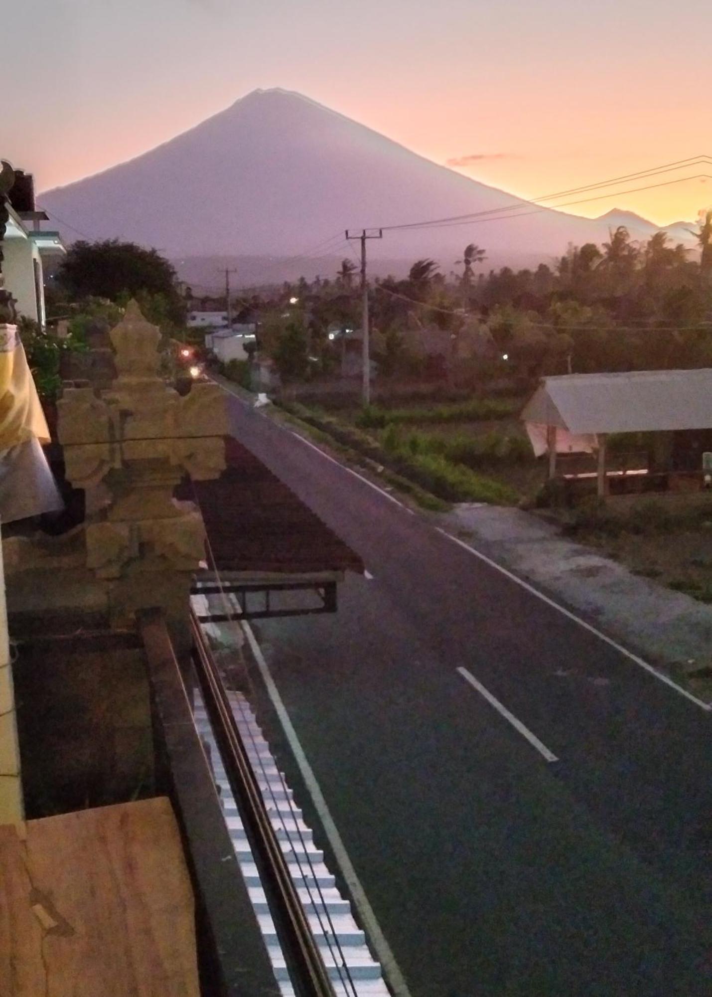 Mesari Homestay & Warung Amed Exterior foto